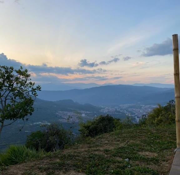 هتل Glamping Monteverde San Gil