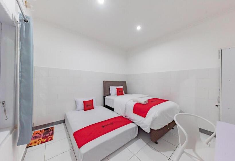 هتل Reddoorz Syariah Near Alun Alun Ciledug Cirebon