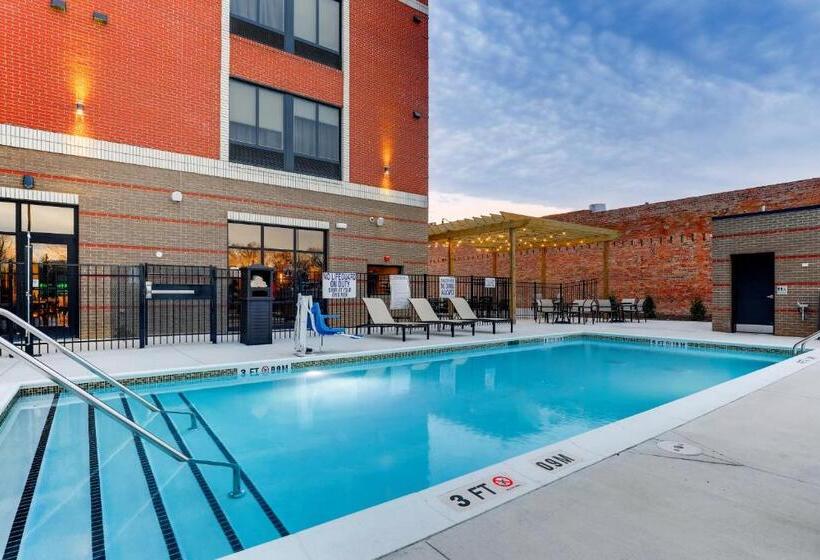 فندق Springhill Suites By Marriott Cheraw