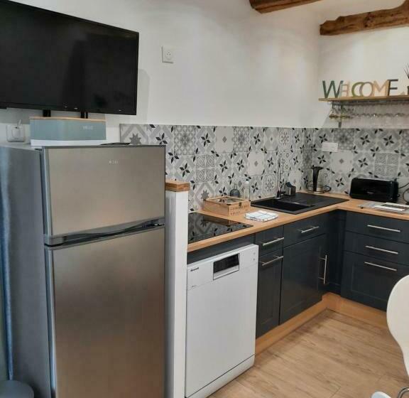 פנסיון A La Mémoire De Merlin