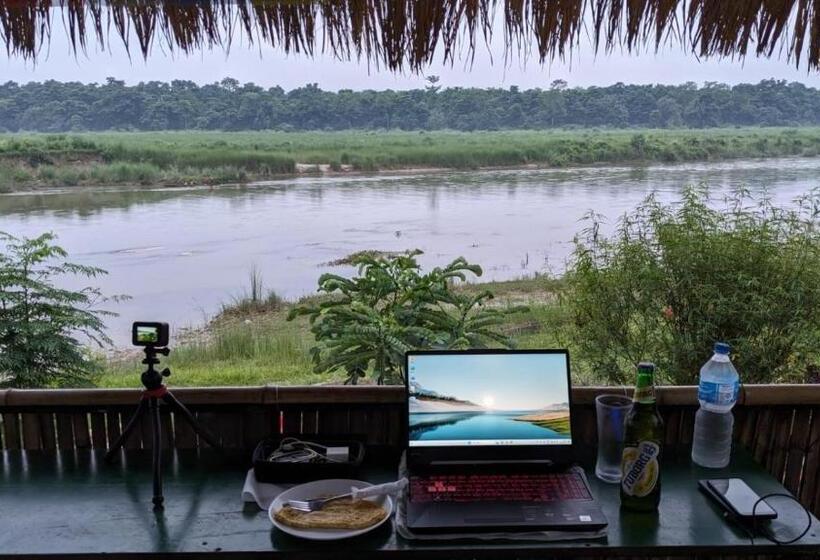 پانسیون Bamby Chilling House   Feel The Nature