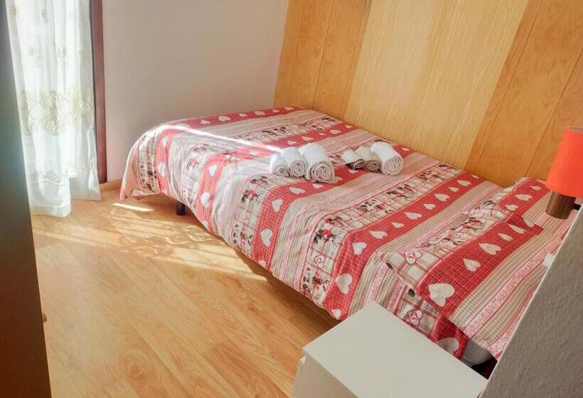 بنسيون Cèsa Cherpei   Dog Friendly