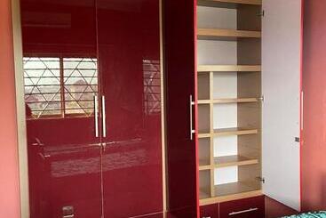 پانسیون Okf Obouba Apartment