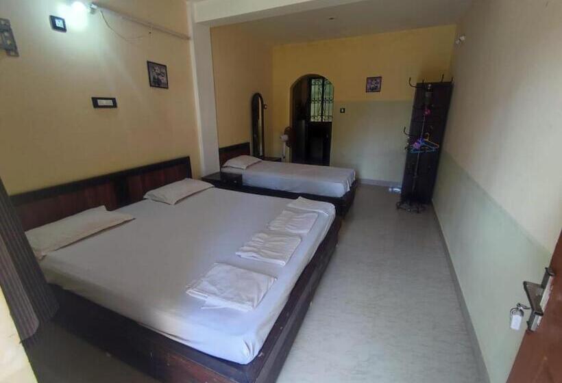 بنسيون Regina Residency Inn