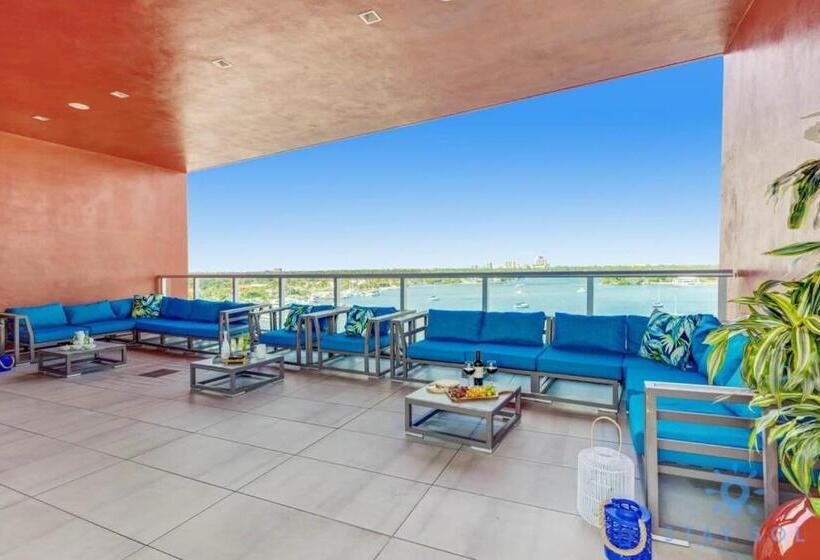 هاستل Coolest Apartment Rooftop Pool Hot Tub