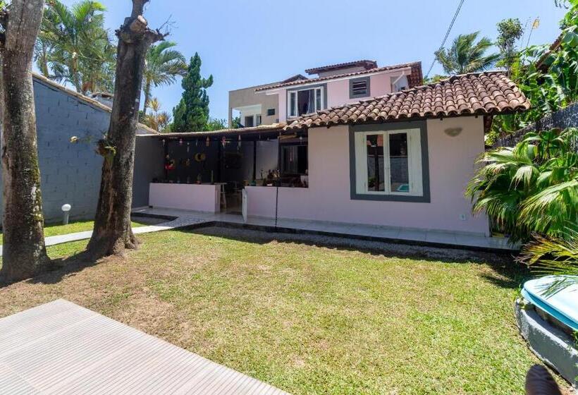 تختخواب و صبحانه Suítes Valdira