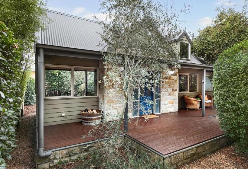 Bed and Breakfast Two Truffles Cottage Accommodation