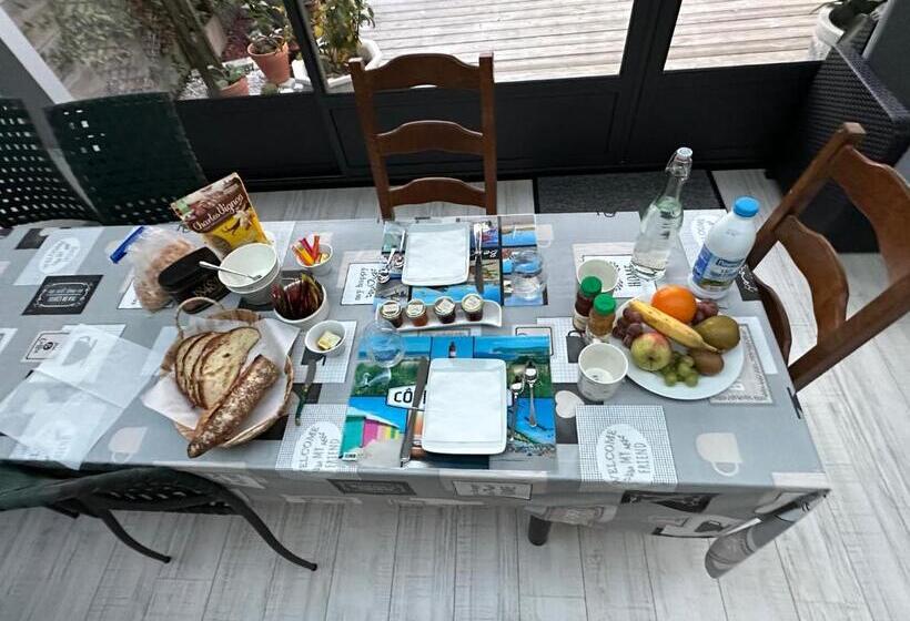 تختخواب و صبحانه Villa Les Buissonets