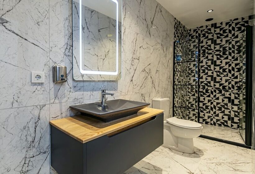 Hexa Suites
