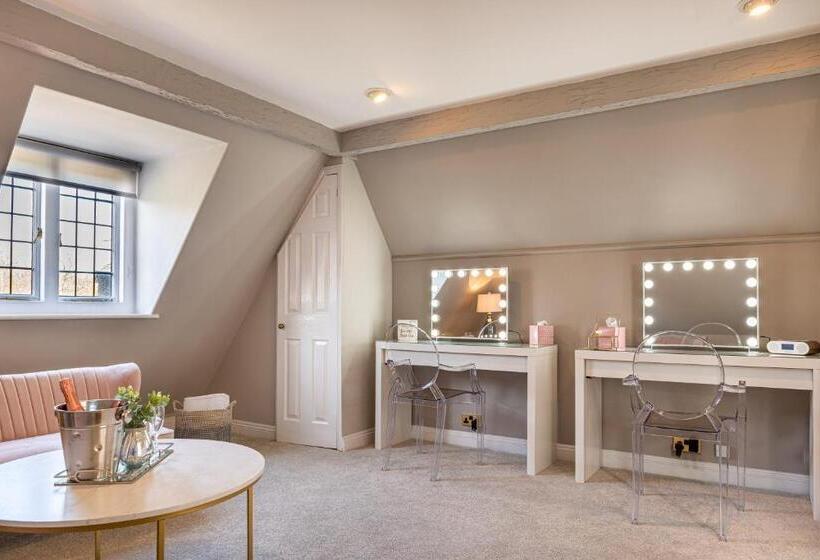 Отель Holbrook Manor & Spa