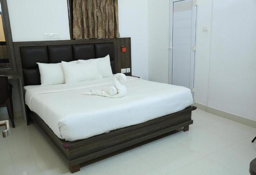 Отель Christian Guest House