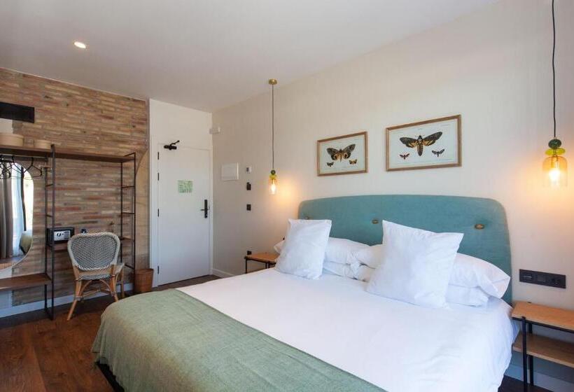 هتل Duruelo Mountain Suites