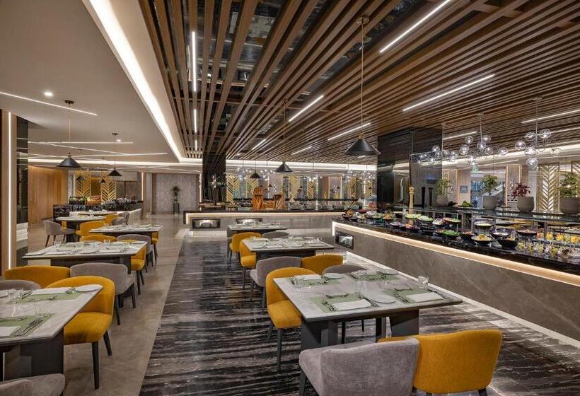 هتل Holiday Inn & Suites   Al Khobar, An Ihg