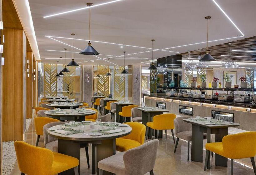 هتل Holiday Inn & Suites   Al Khobar, An Ihg