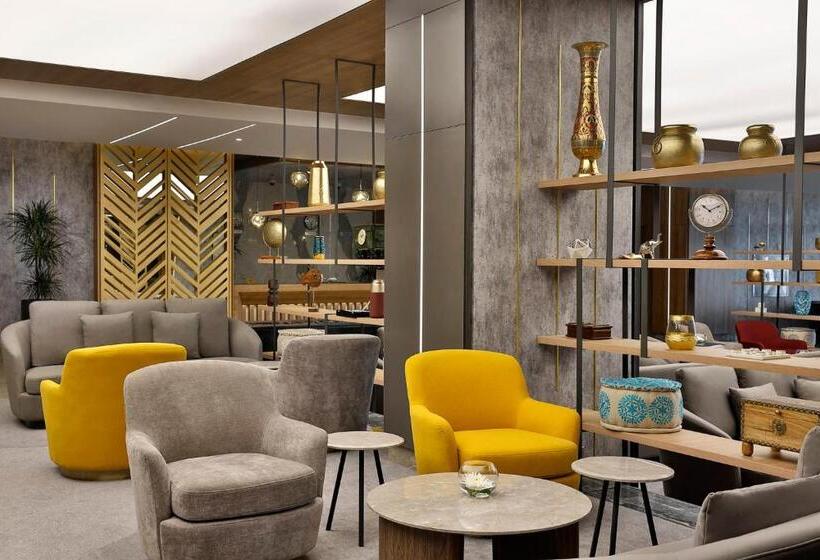 هتل Holiday Inn & Suites   Al Khobar, An Ihg