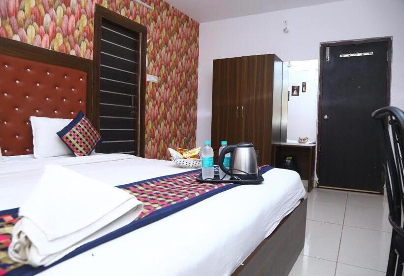 هتل Mn Grand Shamshabad Airport Zone Hyderabad