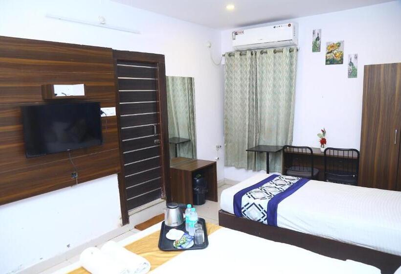 هتل Mn Grand Shamshabad Airport Zone Hyderabad
