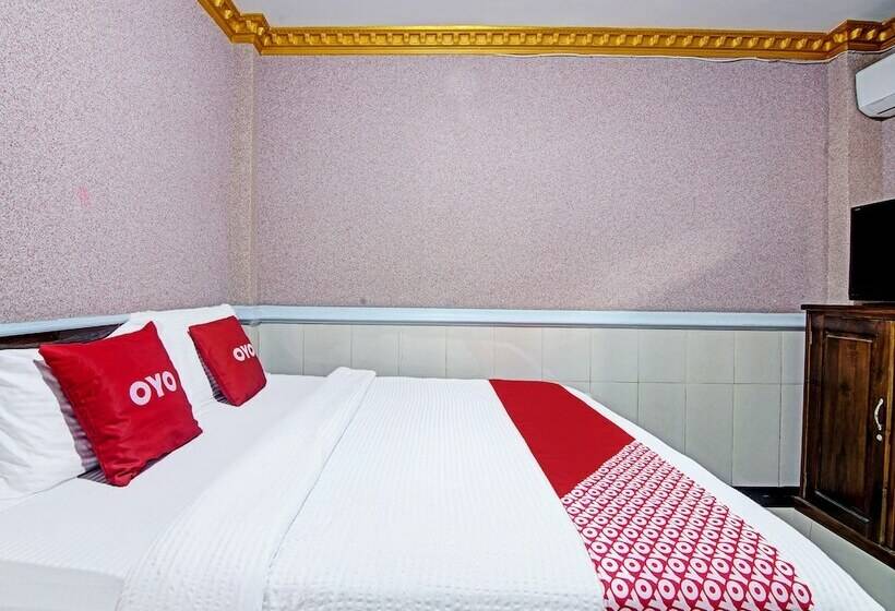 هتل O Fitriaendika Residence Near Pasar Raya Padang