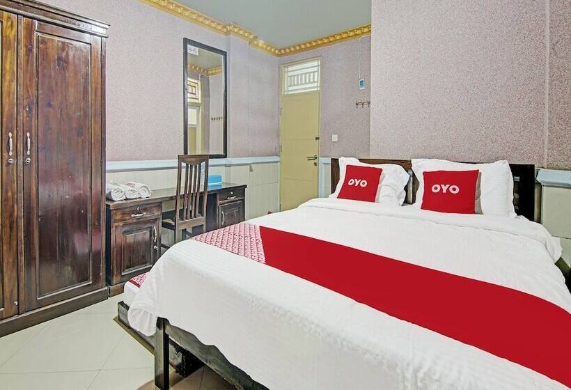 هتل Oyo 92004 Fitriaendika Residence