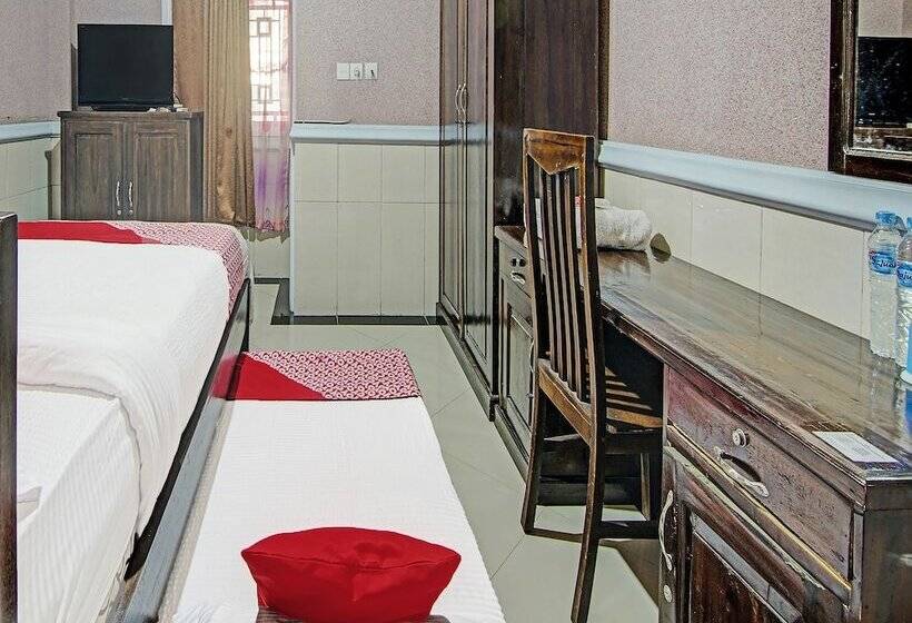 هتل O Fitriaendika Residence Near Pasar Raya Padang