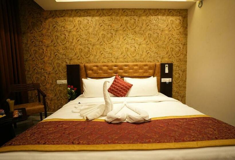 فندق Royal Nandanaa