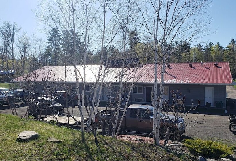汽车旅馆  Calabogie Motor Inn