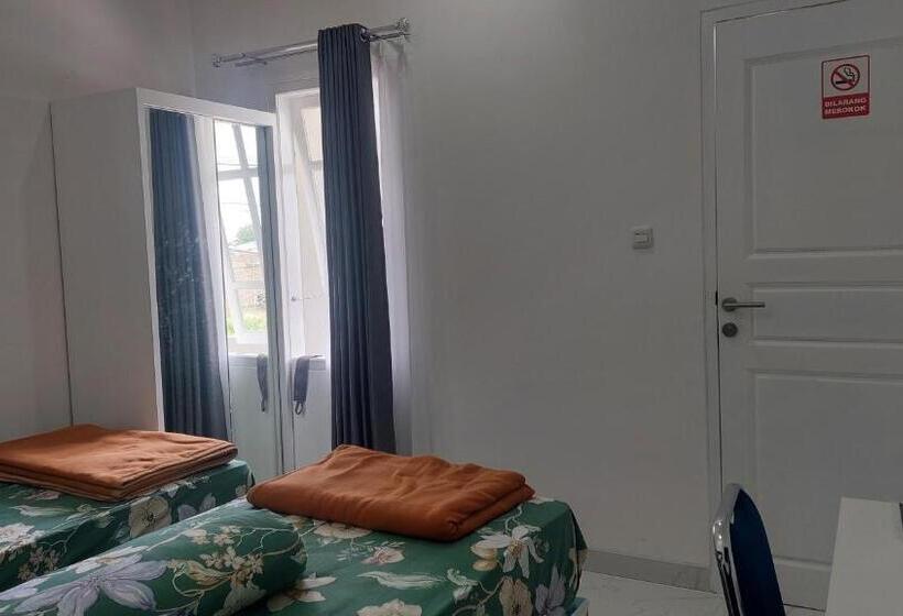 فندق على الطريق Wisma Mangurna