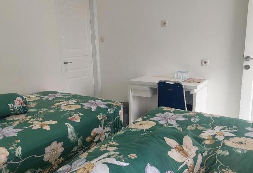 فندق على الطريق Wisma Mangurna