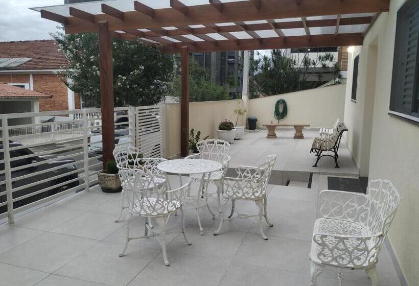 ペンション A Pousadinha