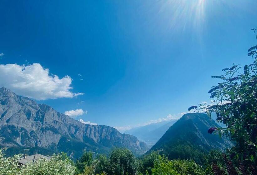 Pensão Chalet 4 Saisons Guesthouse