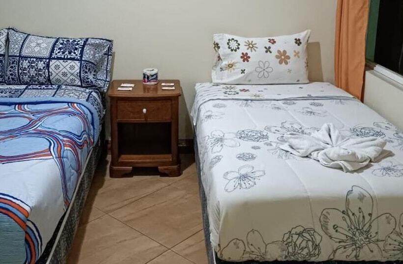 بنسيون Nice Hostal El Quinche