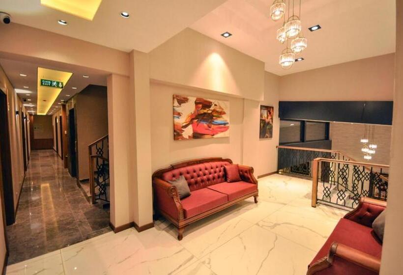 özkaya Otel