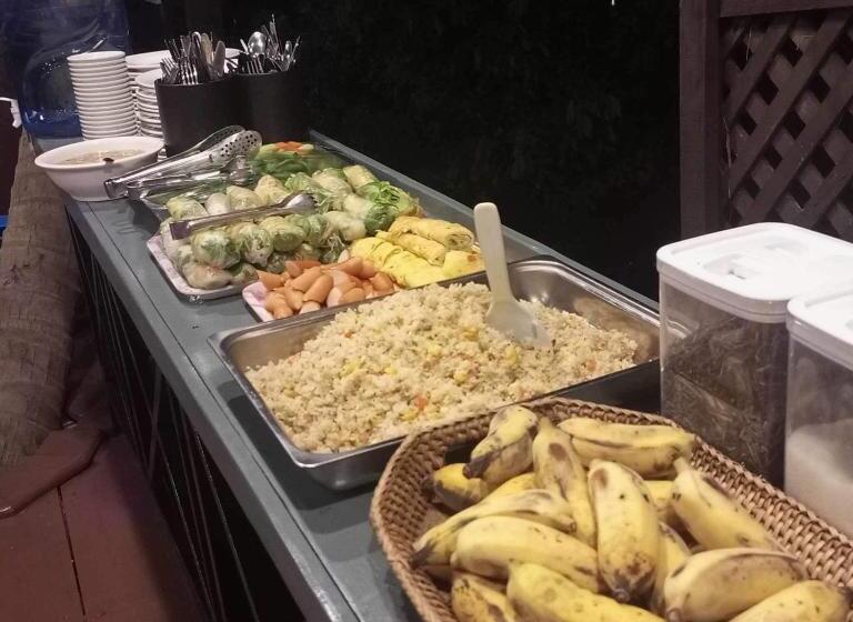 הוסטל Funny Riverside Backpackers