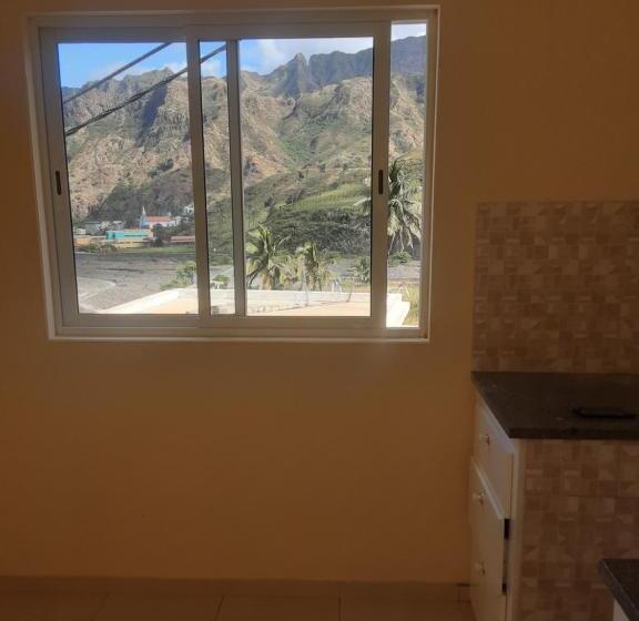تختخواب و صبحانه Casa Familiar Pôr Do Sol