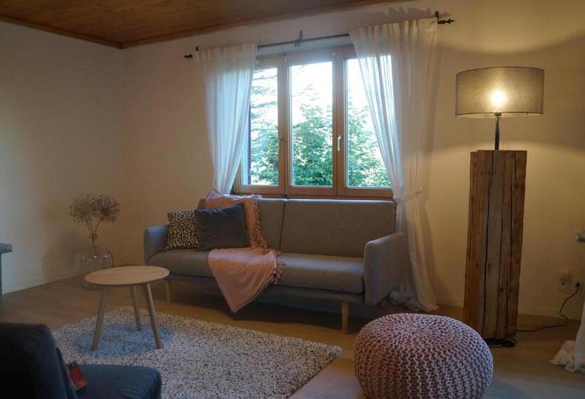مبيت وإفطار Gästehaus Aemisegg