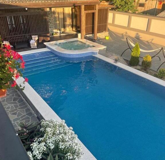 تختخواب و صبحانه Guesthouse Viktoria Pensiune