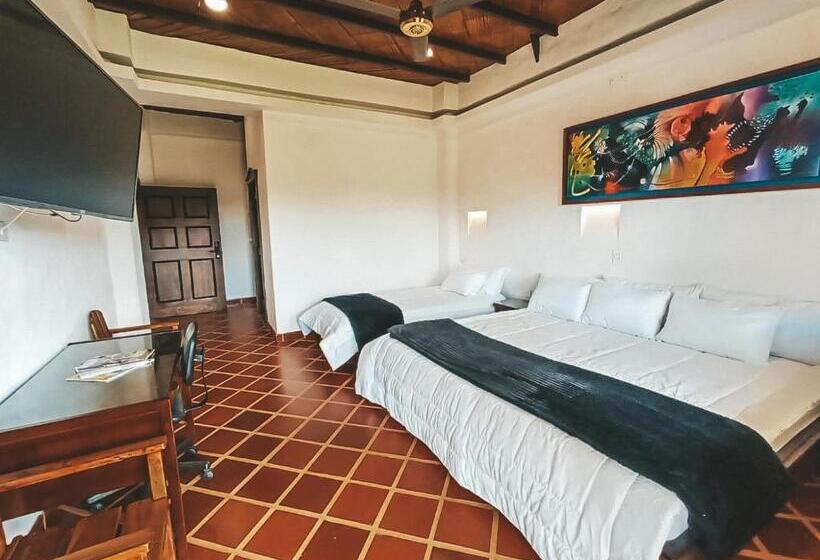 هتل Casona Montanesa Quindío Eje Cafetero