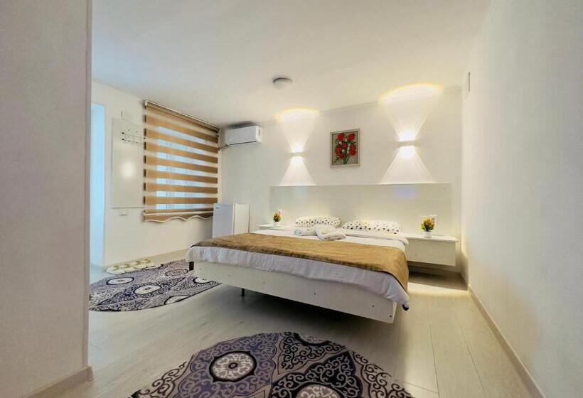هتل کپسول Abs Guest House Osh