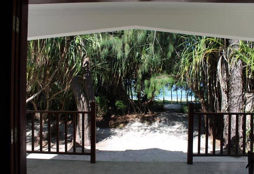 هتل Kivuli Beach Resort Paje
