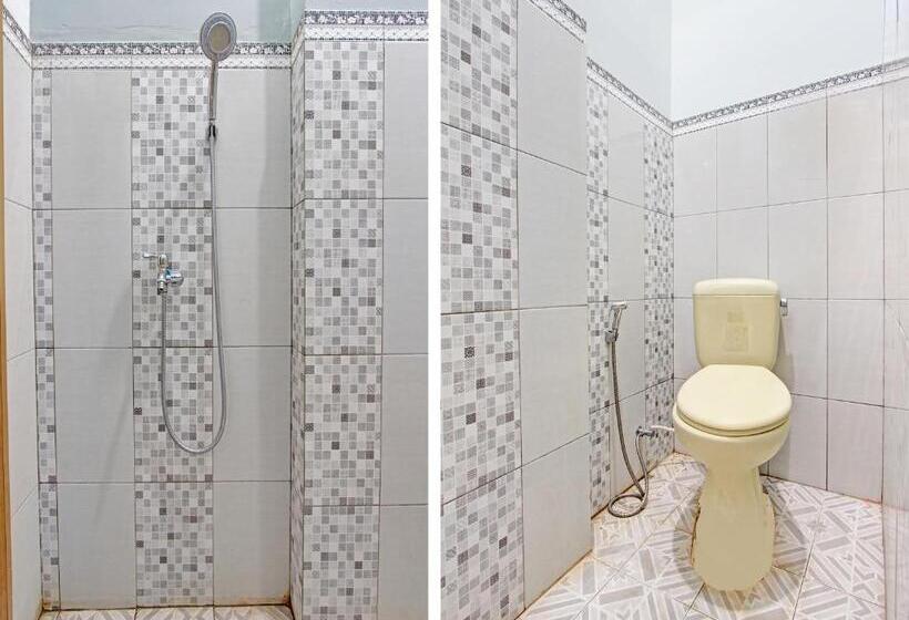 בית מלון כפרי Oyo 91960 Fariza House Syariah