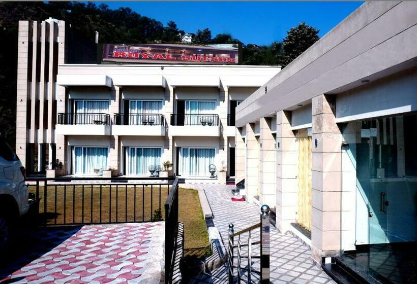 호텔 Royal Suites By Park Tree, Chakki Mor