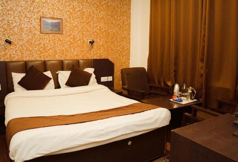 酒店 Siddhi Vinayak Regency, Mg Marg