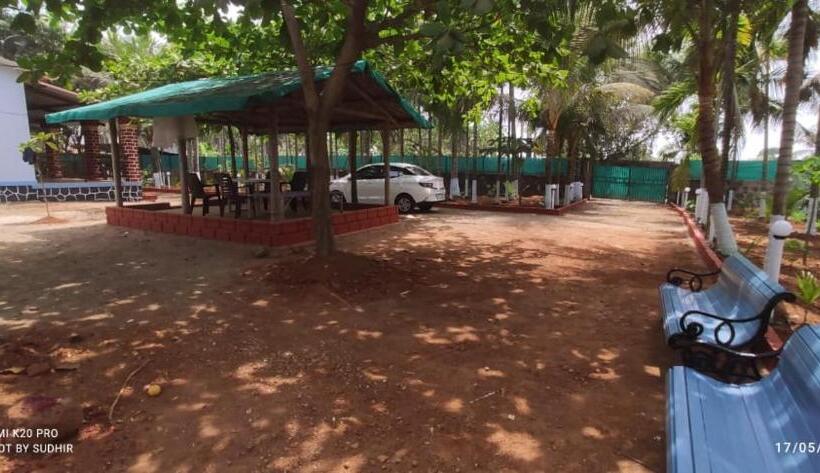 فندق Vasant Lata Farm House
