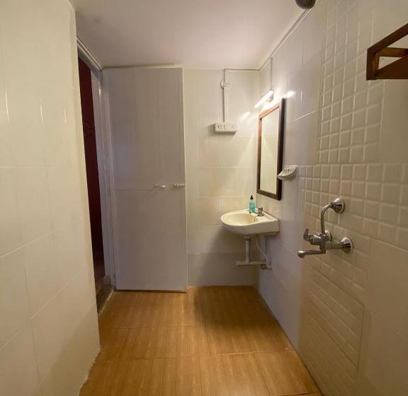 پانسیون Coco Moon