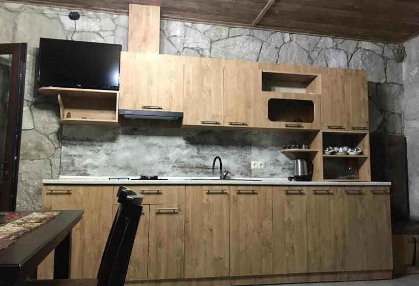 بنسيون Guest House In Dilijan Haghartsin