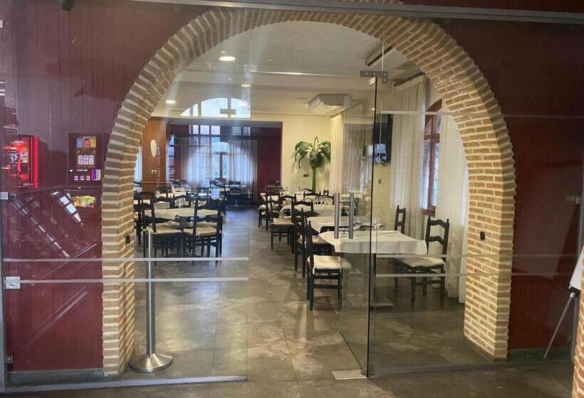پانسیون Hostal El Botero