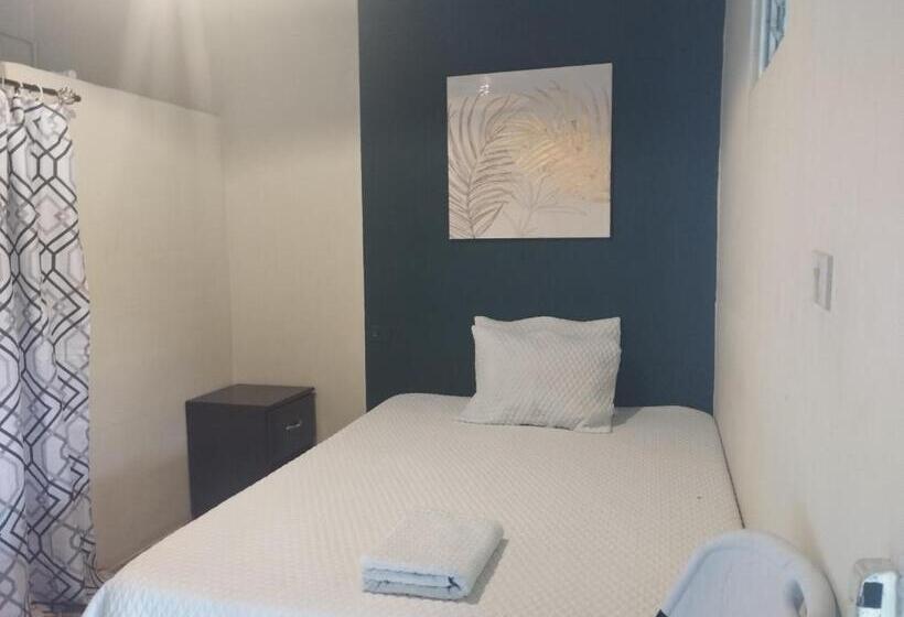 پانسیون Hostal Montecristo Metapan