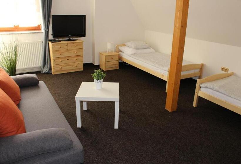 بنسيون Hostinec A Penzion Staré Nádraží