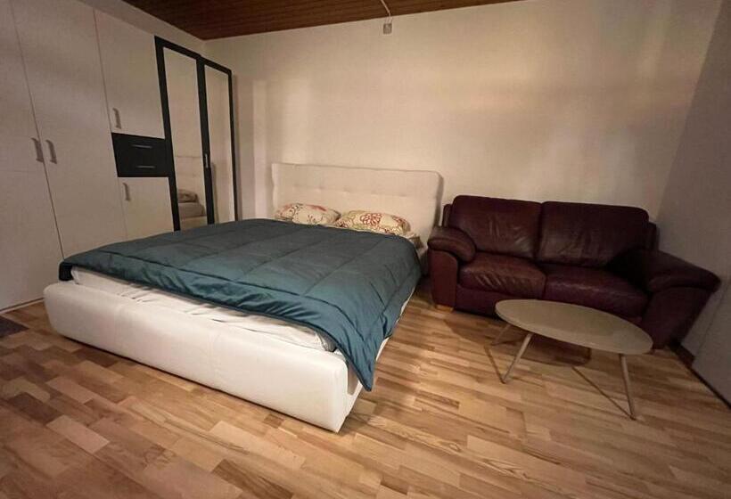 بنسيون 5 Private Rooms Station For Long Term