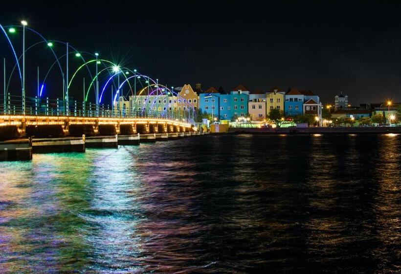 پانسیون Studio Apartment Volterra Curacao
